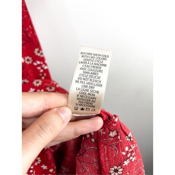 Max Studio V-Neck Empire Waist Dress in Red Size S Puff Sleeve Floral - Picture 6 of 10